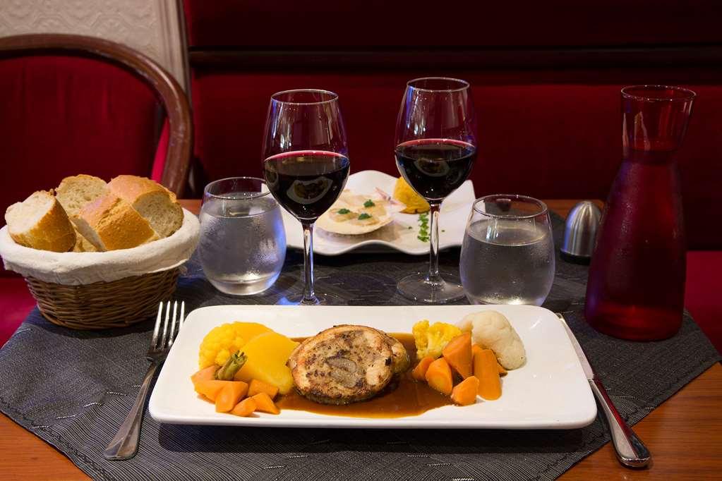 Brit Hotel Le Lion D'Or Chinon Restaurant billede