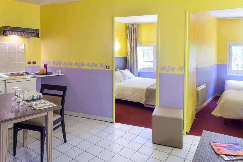 Brit Hotel Le Lion D'Or Chinon Værelse billede