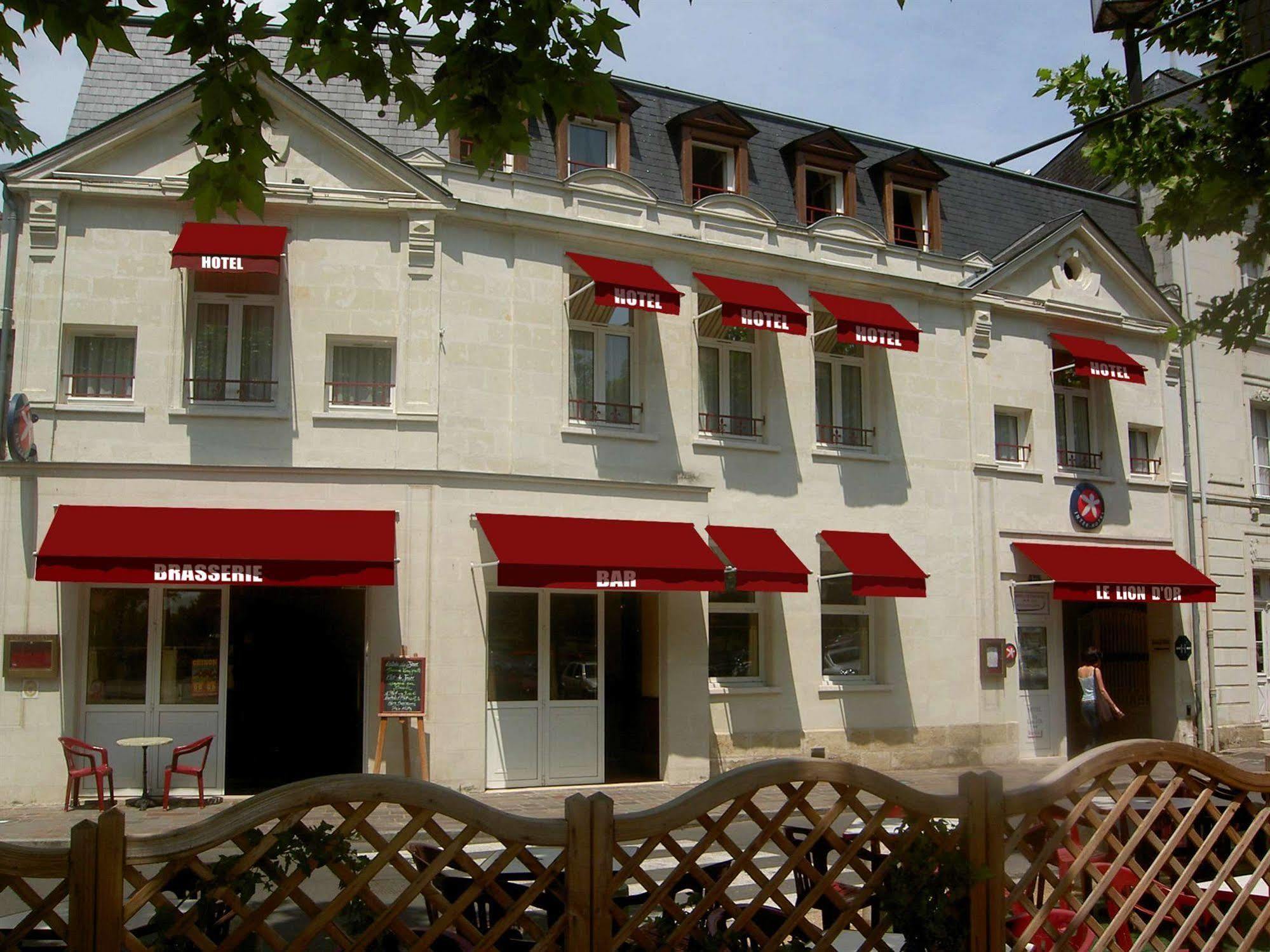 Brit Hotel Le Lion D'Or Chinon Eksteriør billede